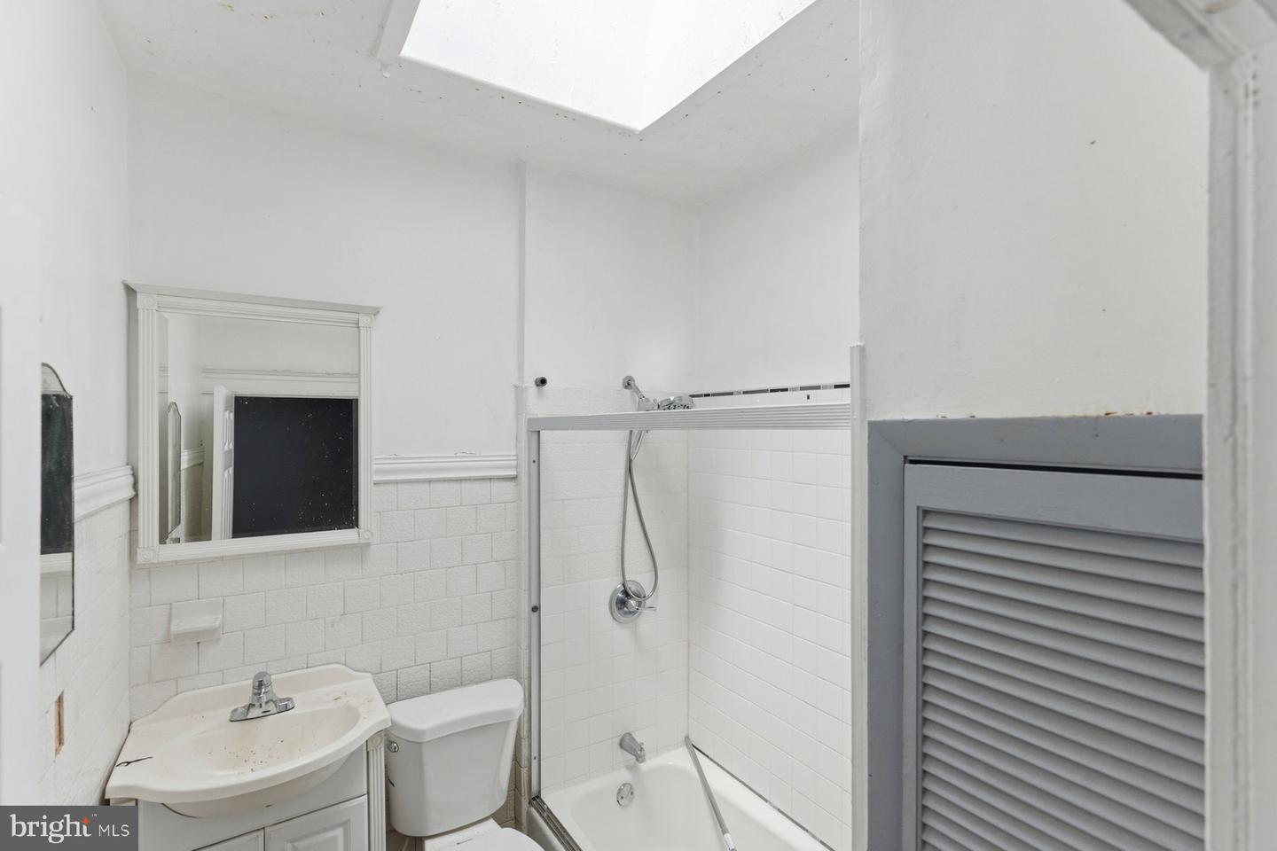 1618 E 29th St Property Photo 21