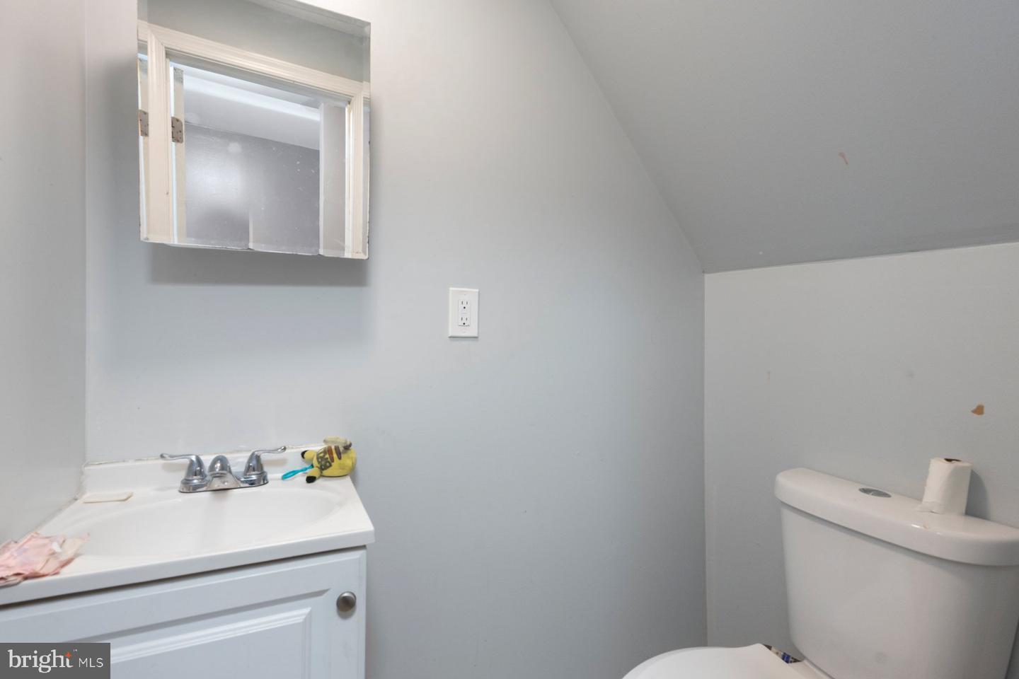 3709 Mount Pleasant Ave Property Photo 7