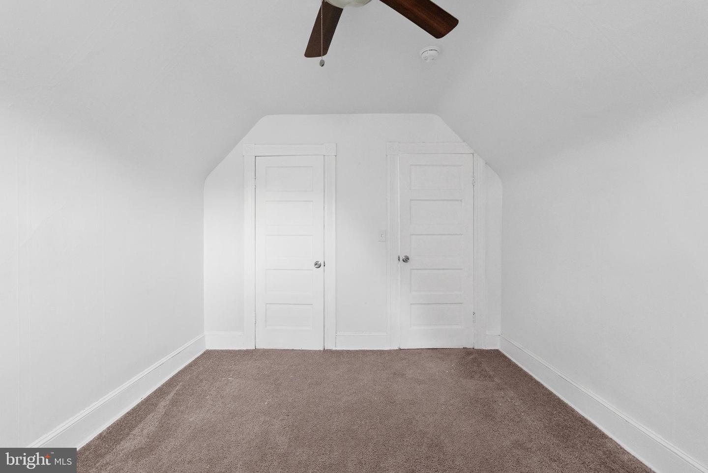 5 S Woodington Rd Property Photo 9