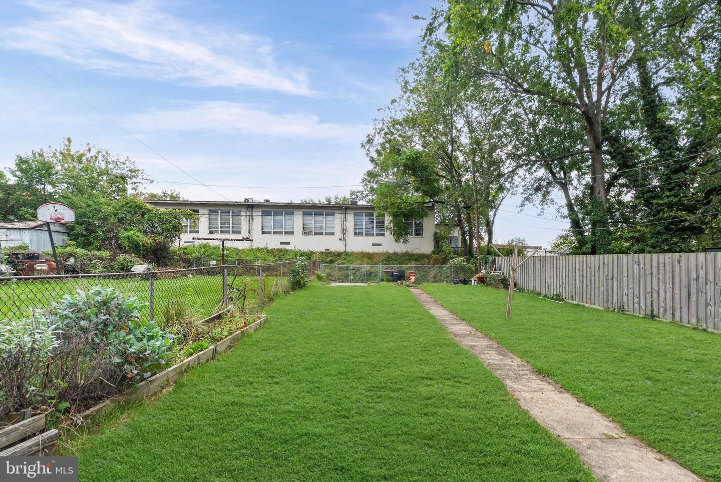 5 S Woodington Rd Property Photo 14