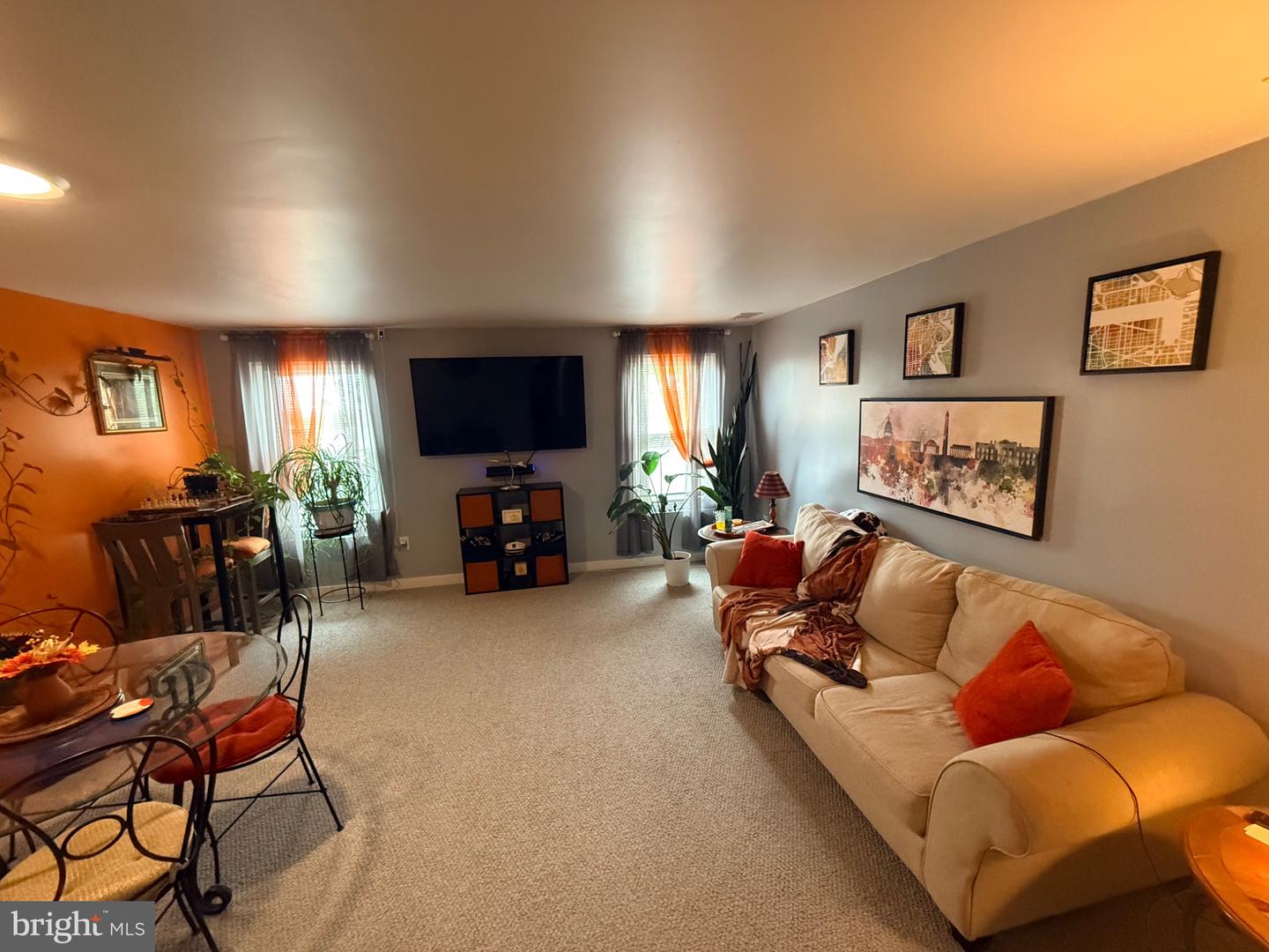 1323 W Fayette St #4 Property Photo 6