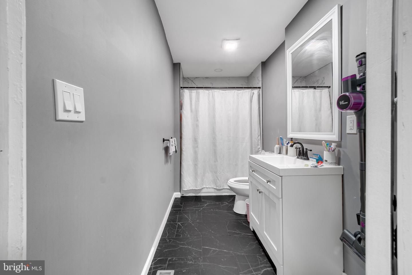 2619 Robb St Property Photo 10