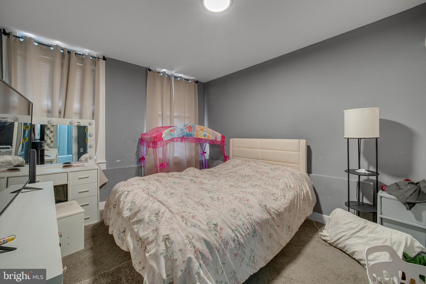 2619 Robb St Property Photo 11