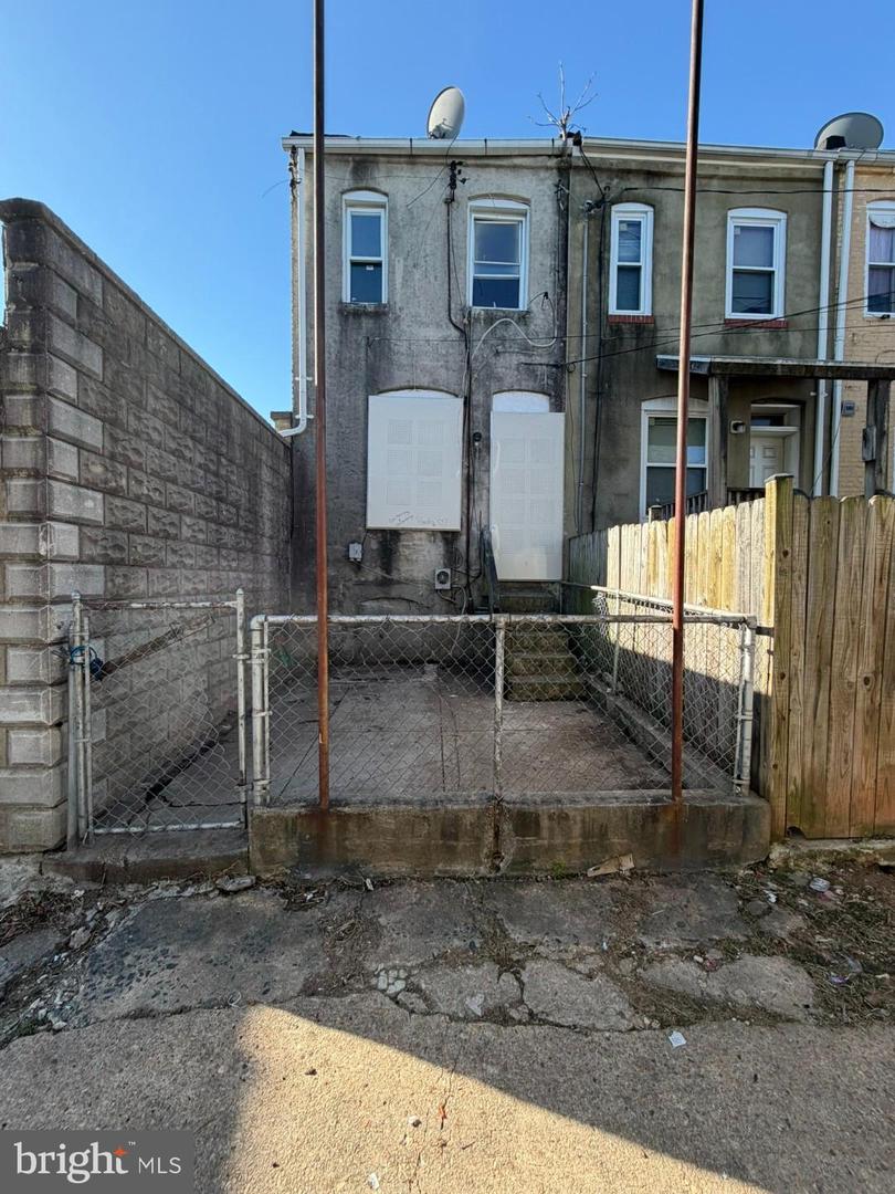 2422 Jefferson St Property Photo 21