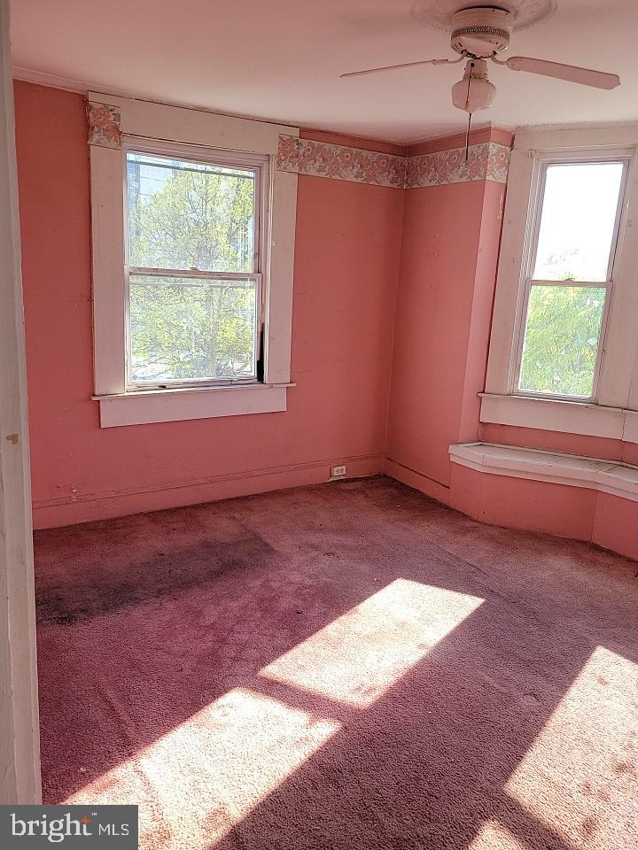 501 Sheridan Ave Property Photo 9