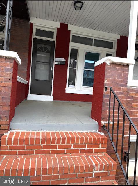 1130 N Longwood St Property Photo 1