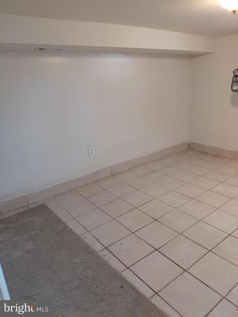 1436 Carroll St Property Photo 22