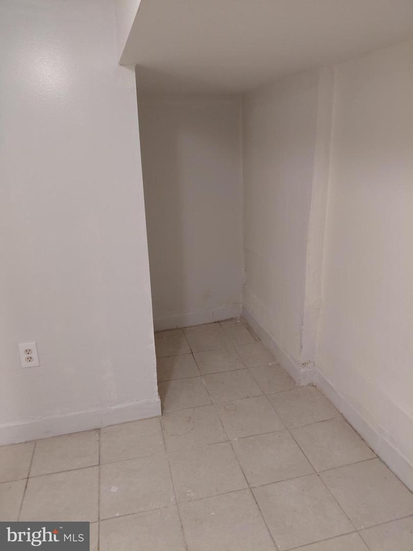 1436 Carroll St Property Photo 25