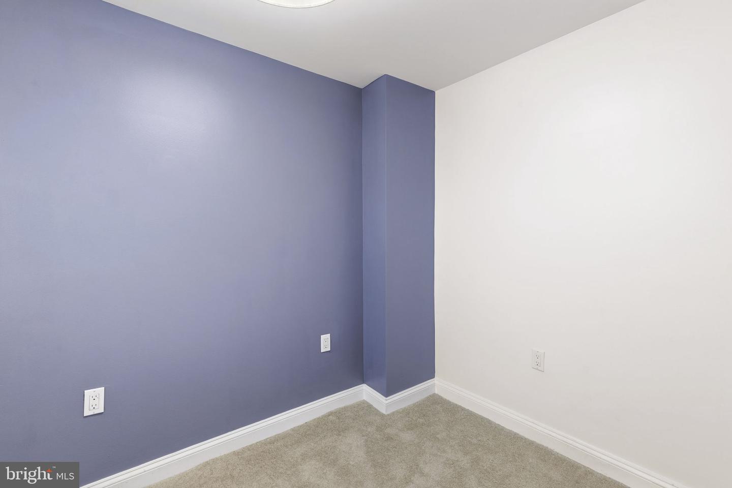 713 S Port St Property Photo 22