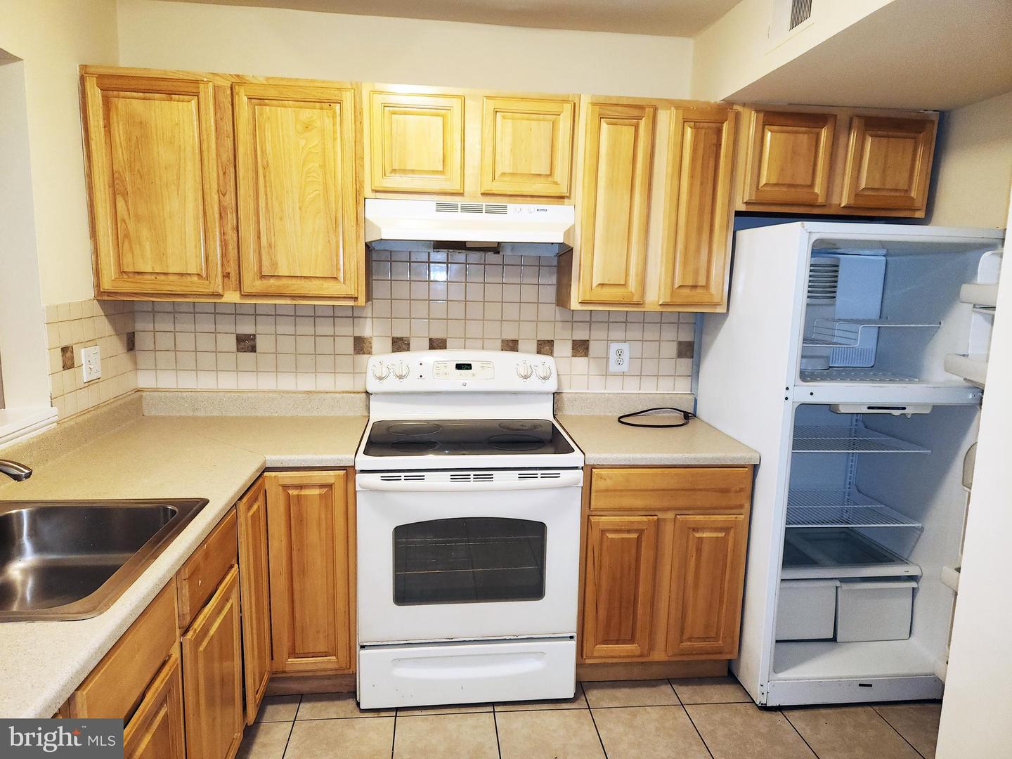 1216-1 W Lafayette Ave #3 Property Photo 4
