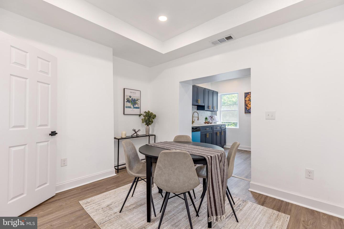 535 Robert St Property Photo 14
