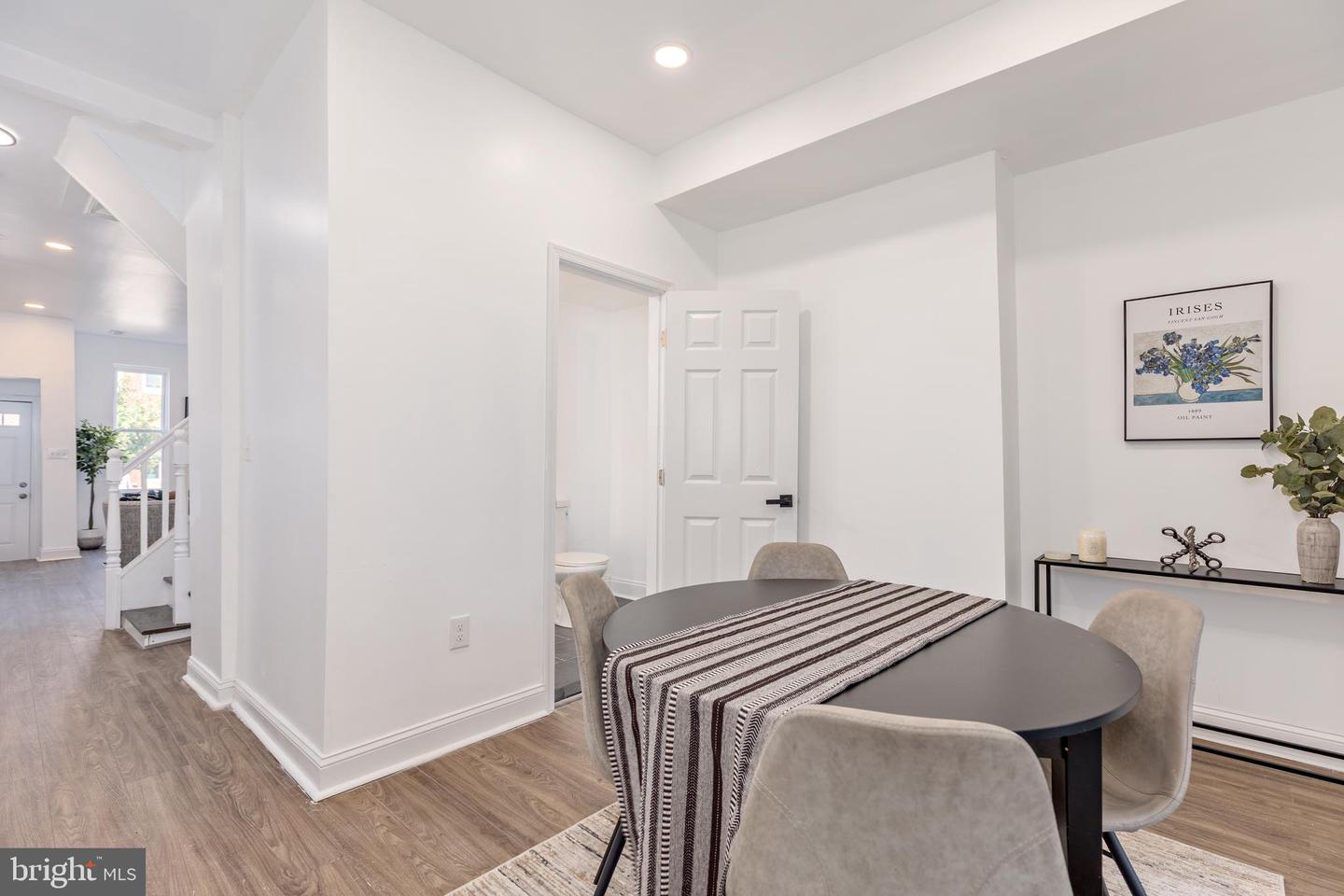 535 Robert St Property Photo 15