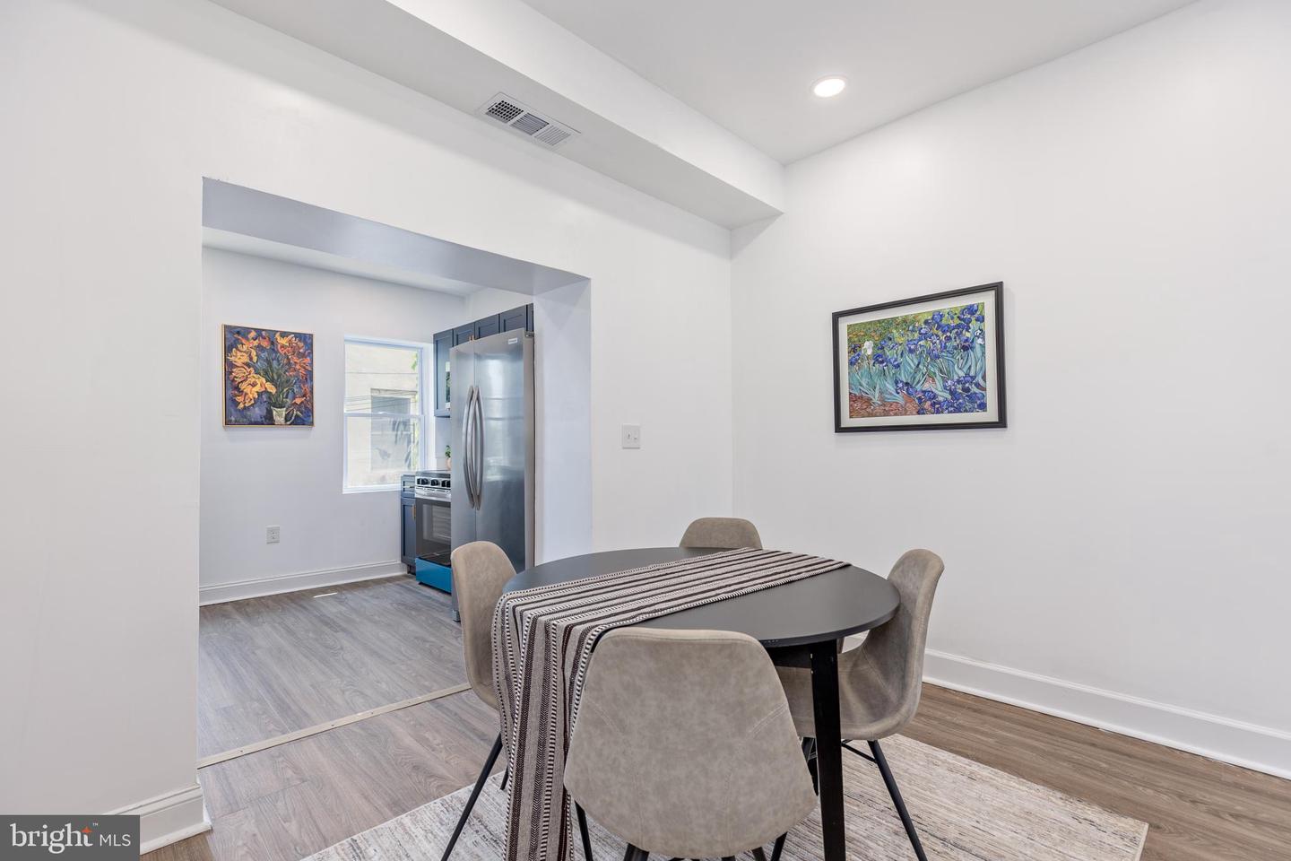 535 Robert St Property Photo 16