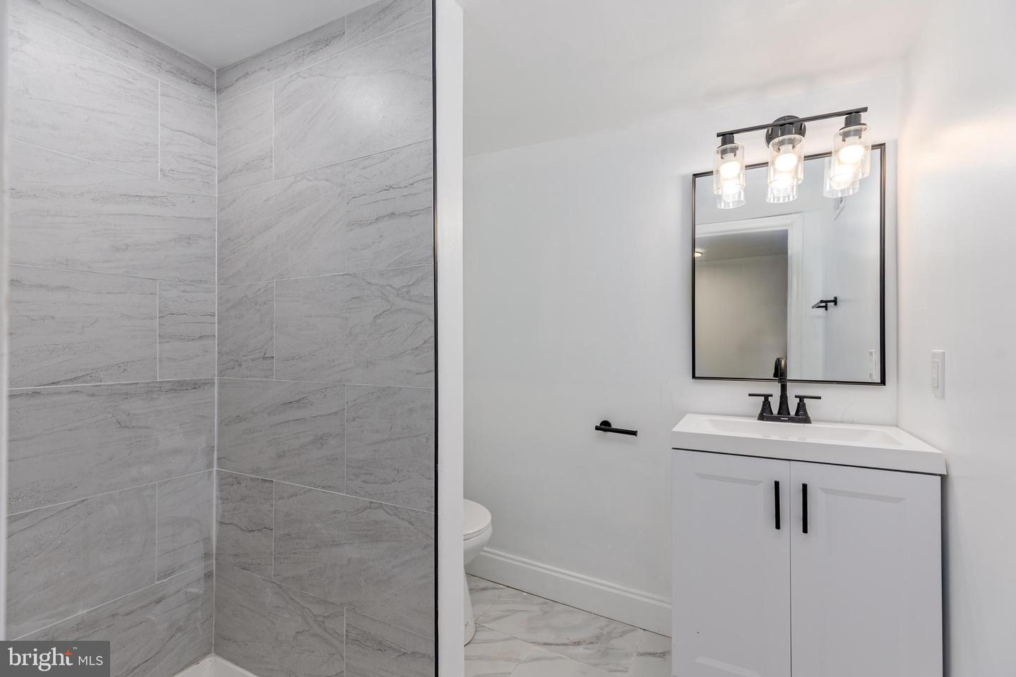 535 Robert St Property Photo 19