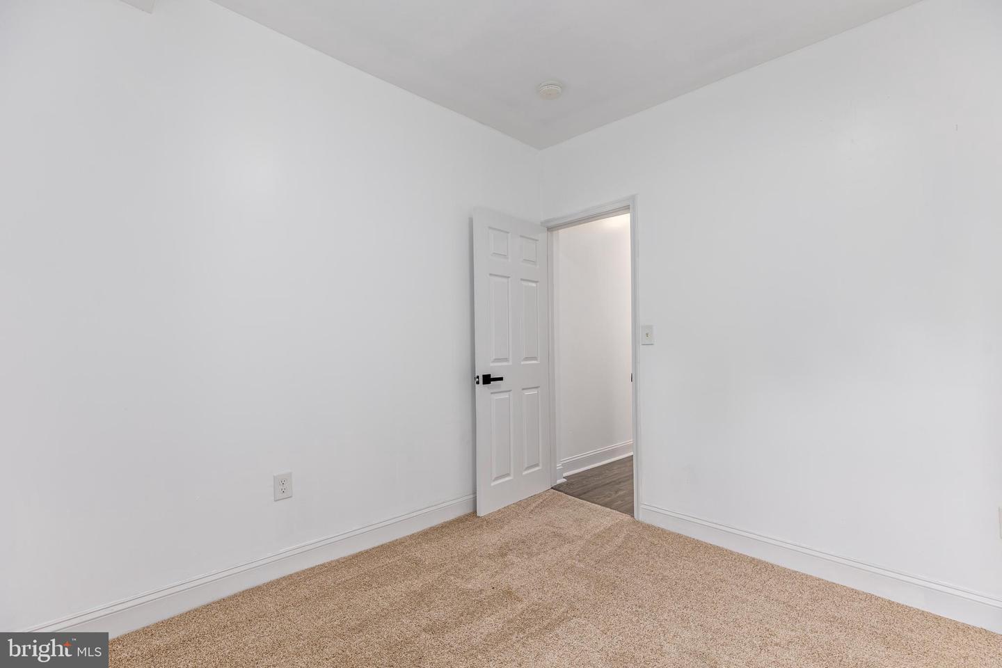 535 Robert St Property Photo 34