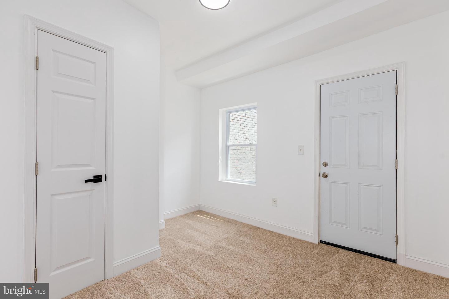 535 Robert St Property Photo 35