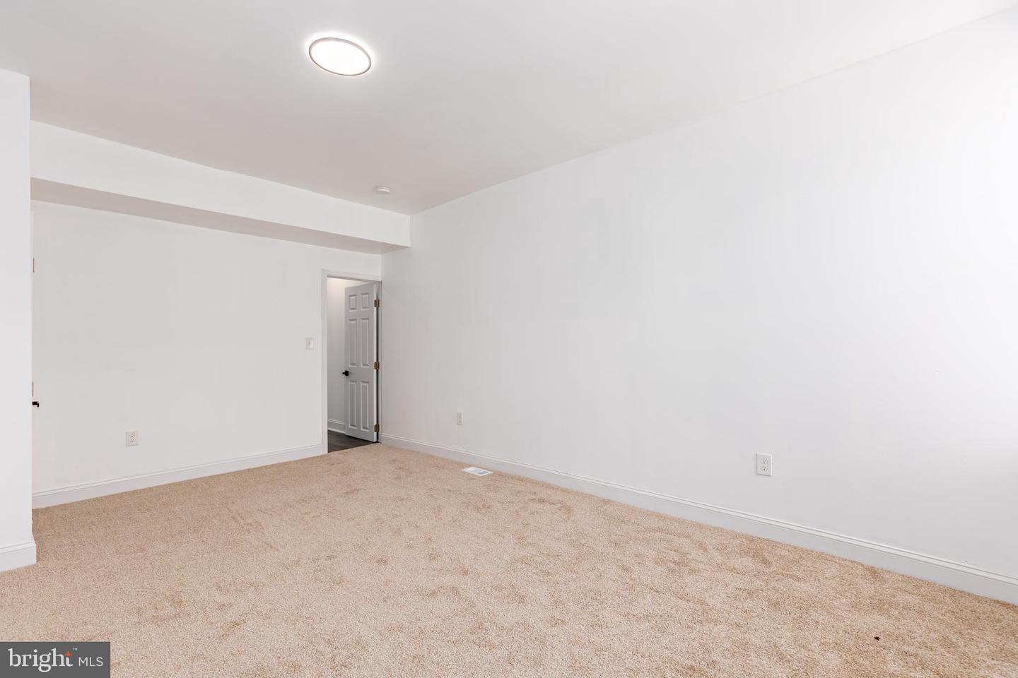 535 Robert St Property Photo 36