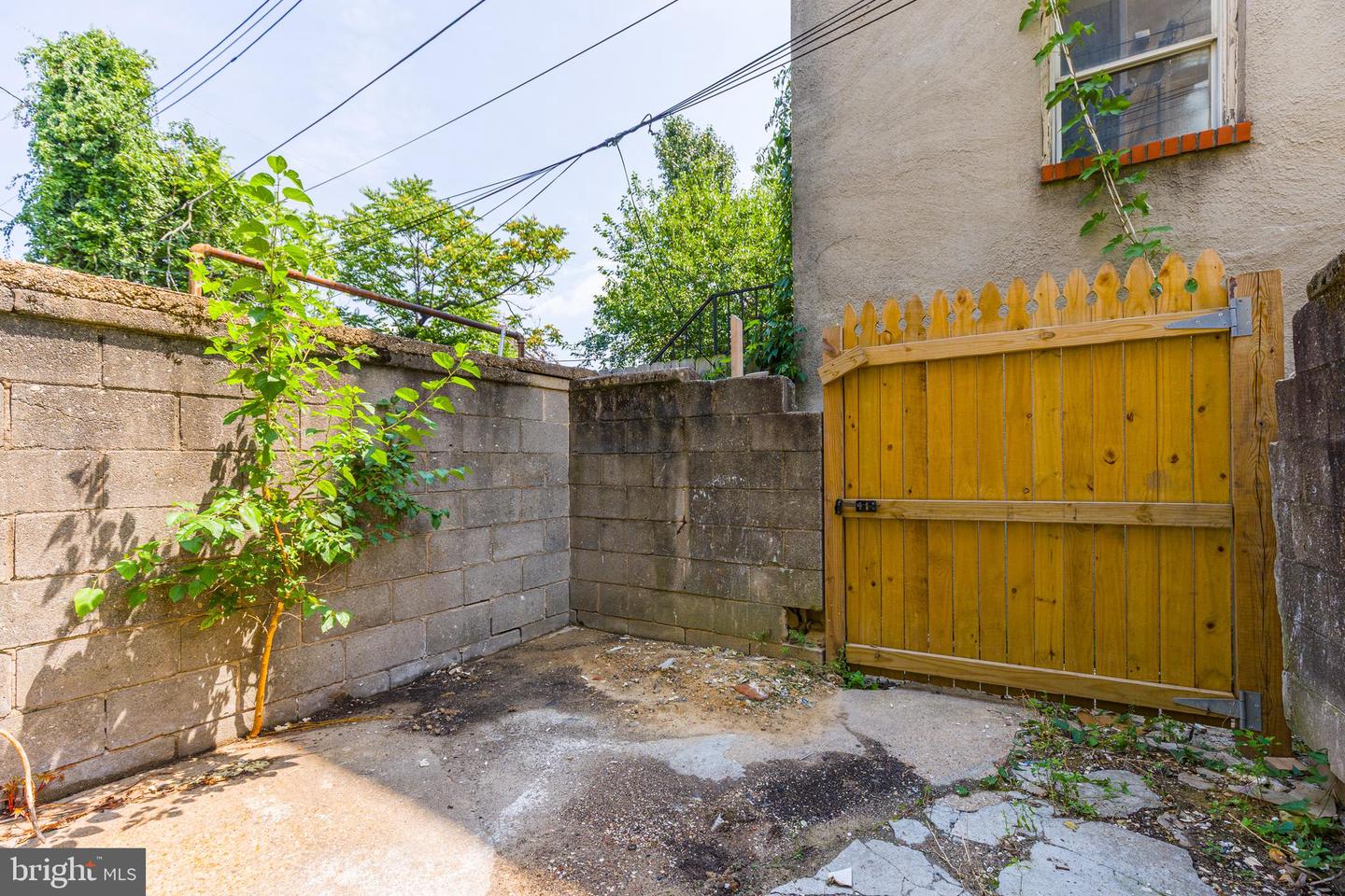 535 Robert St Property Photo 43