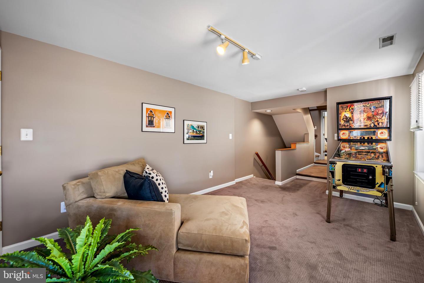 829 William St Property Photo 30