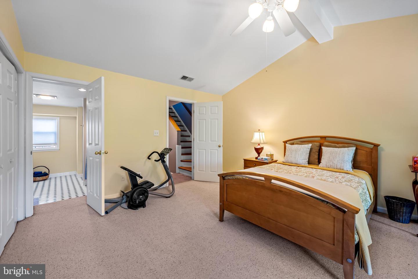 829 William St Property Photo 34