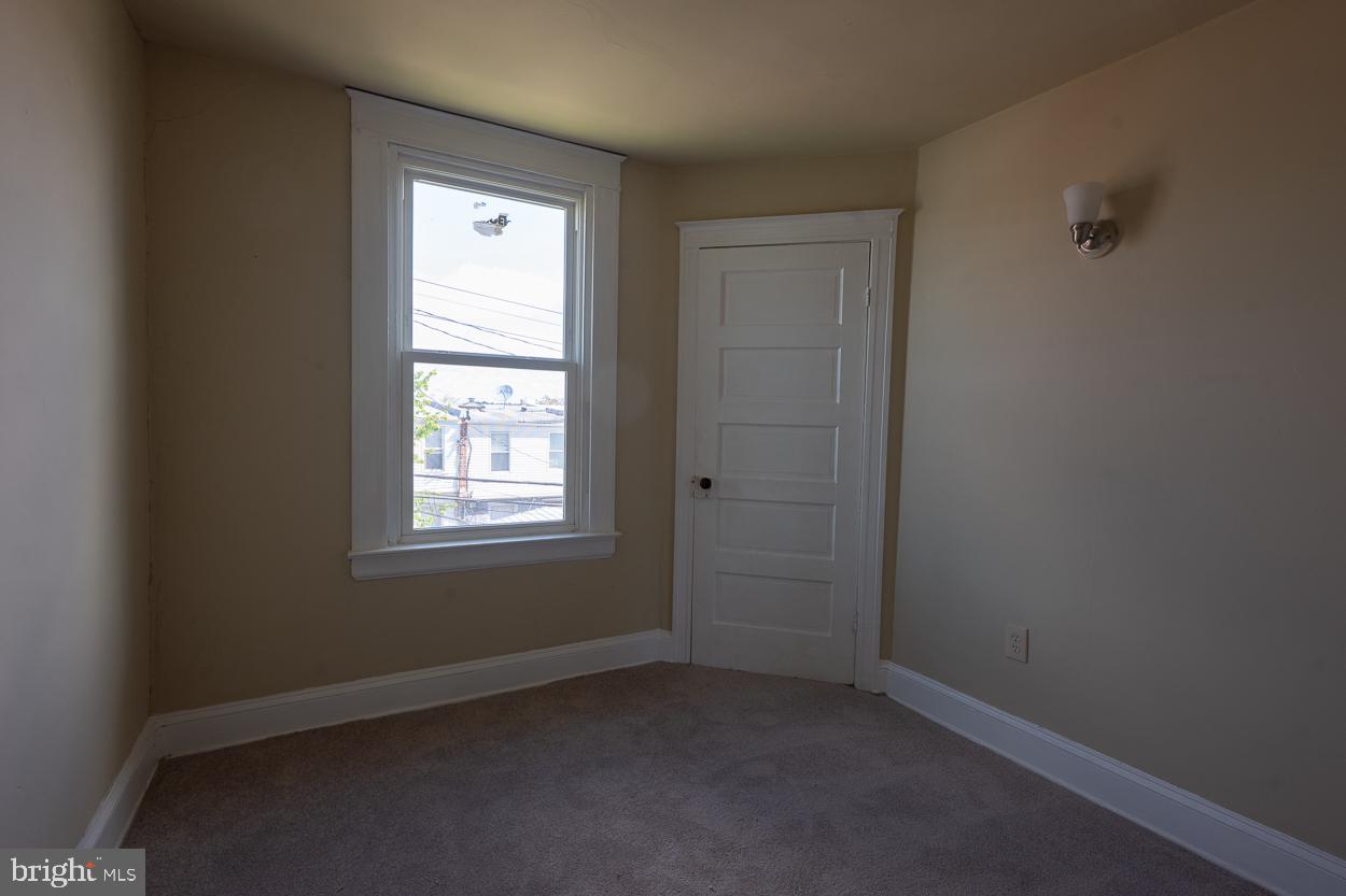 3306 Lyndale Ave Property Photo 18