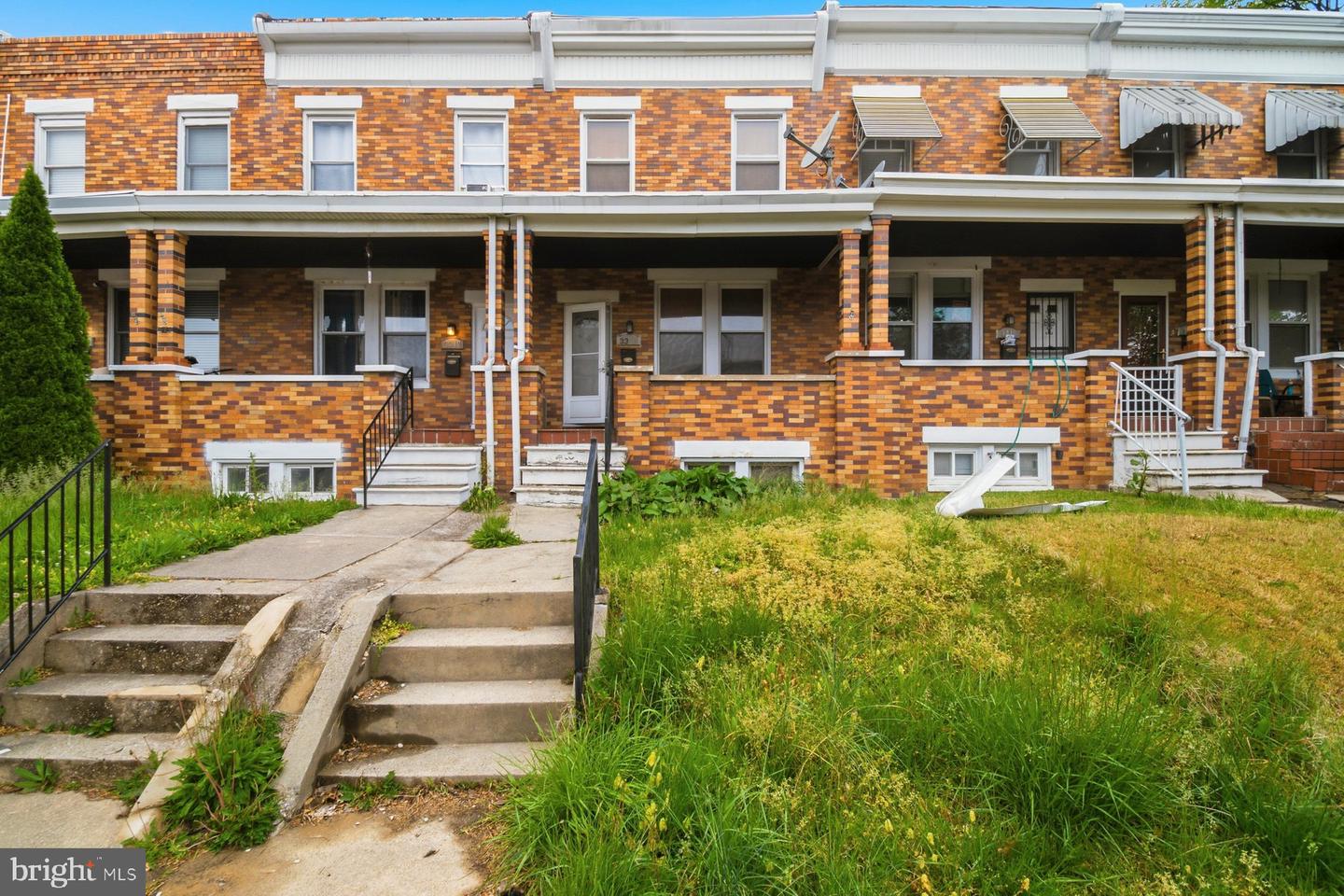 3314 PARKLAWN AVE Property Photo 1