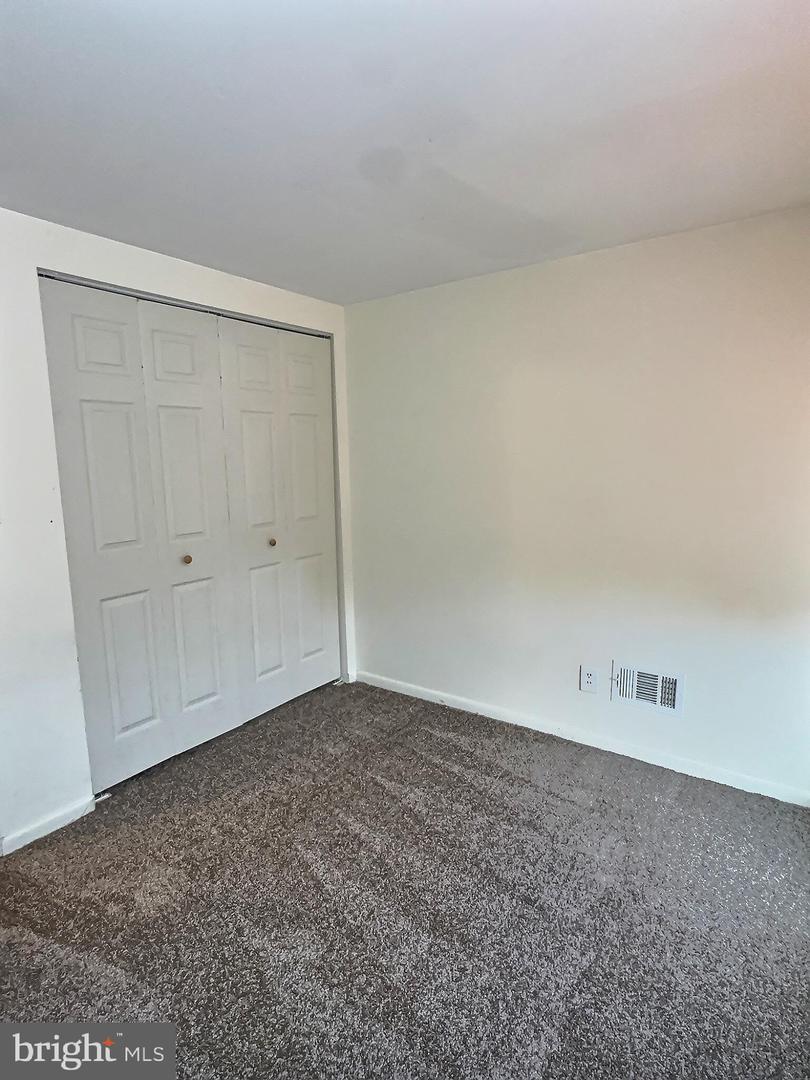 1245 E Eager St Property Photo 11