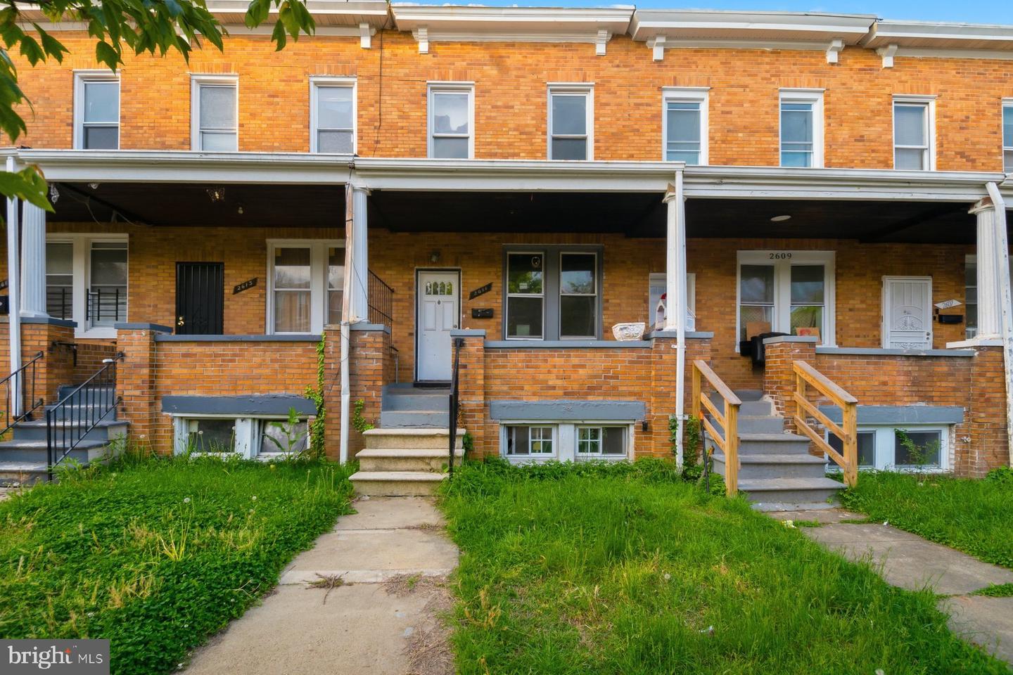 2611 Beryl Ave Property Photo 1