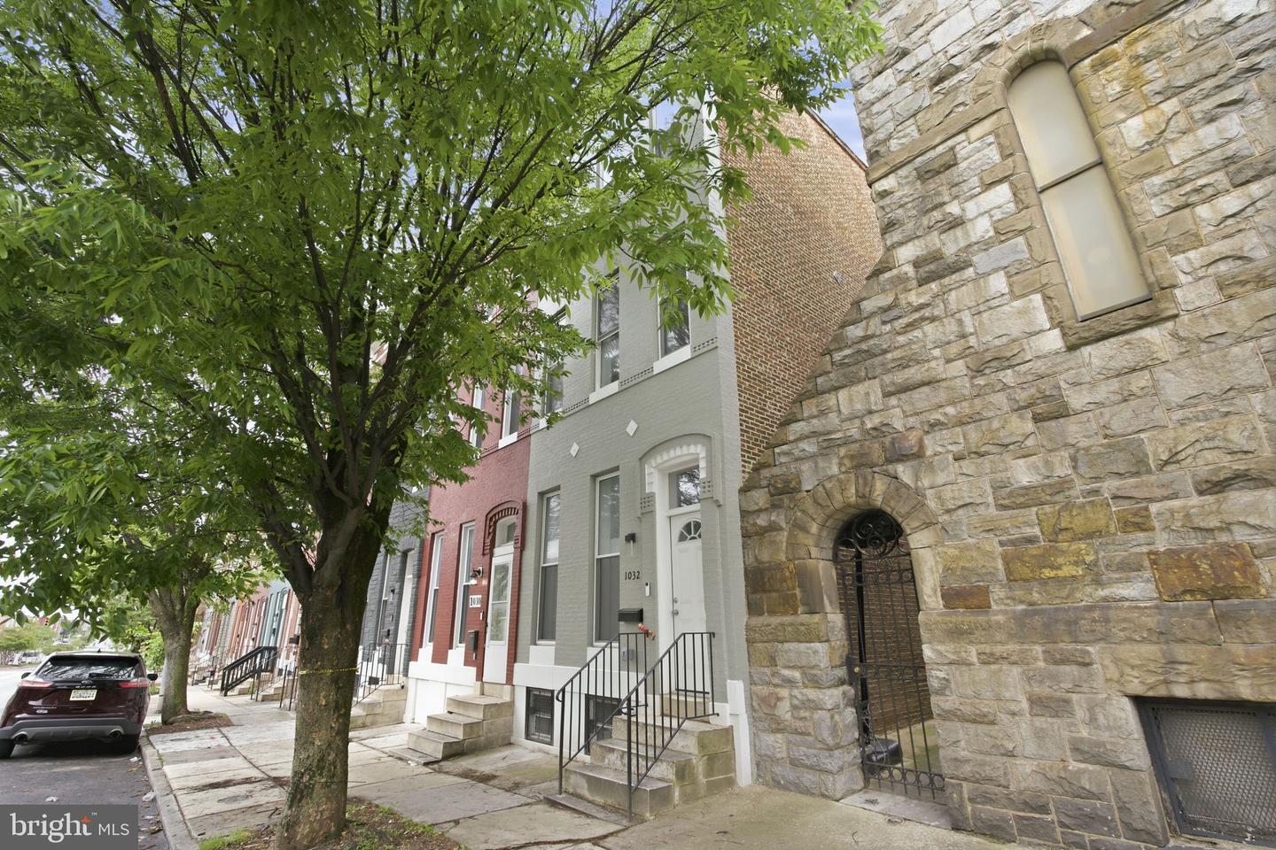 1032 N Fulton Ave Property Photo 1
