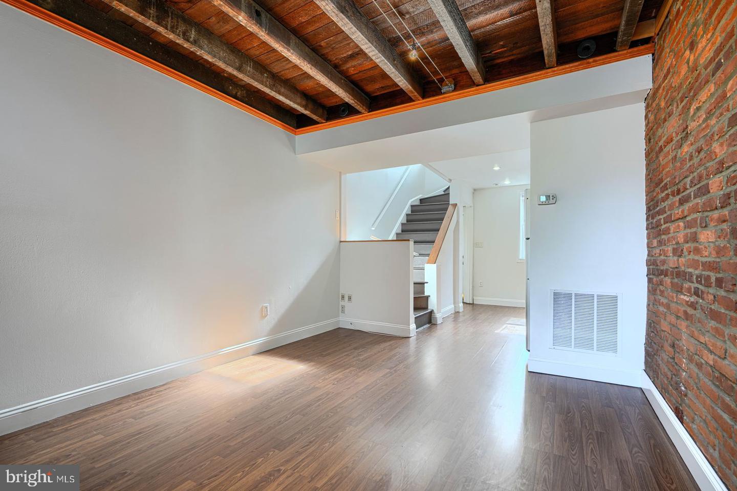 1026 Patapsco St Property Photo 3