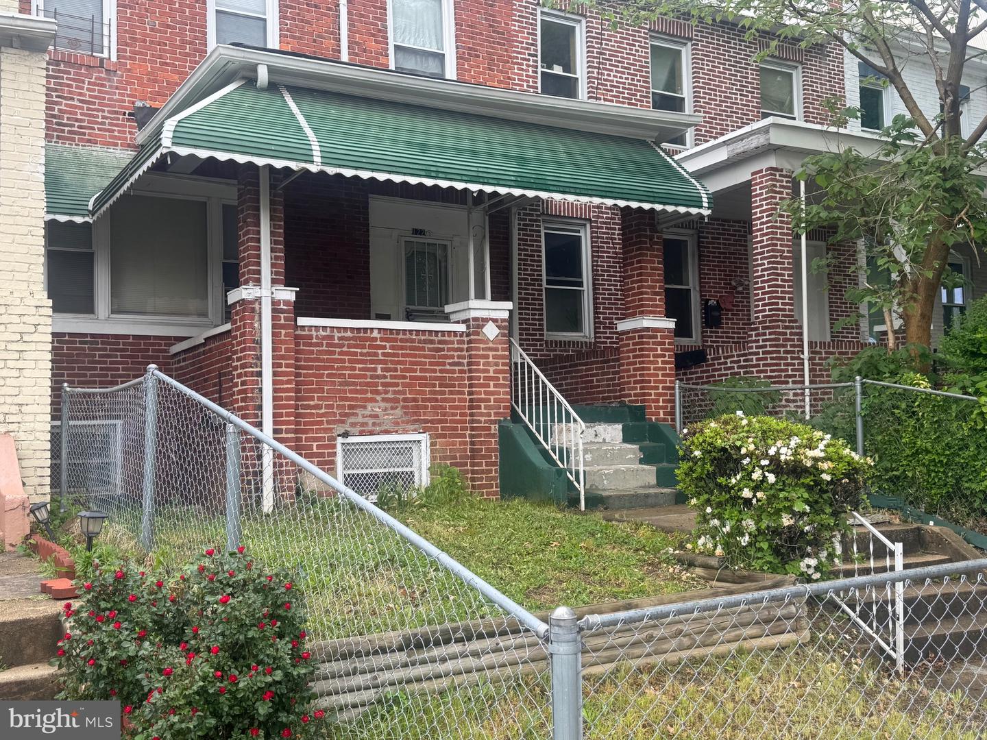 122 Hilton St Property Photo 3