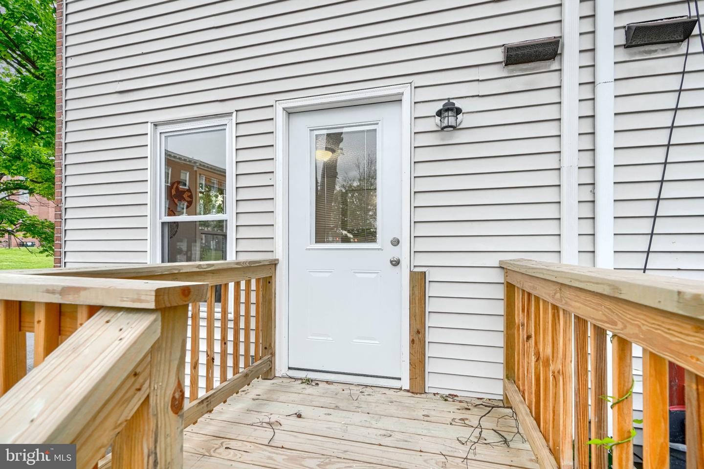 1543 Penrose Ave Property Photo 30