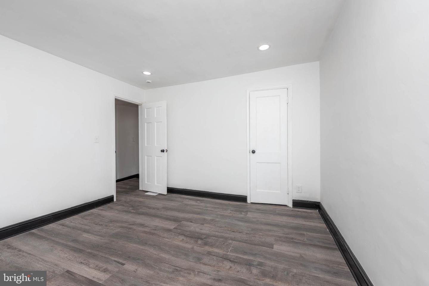 2727 Ellicott Dr Property Photo 15
