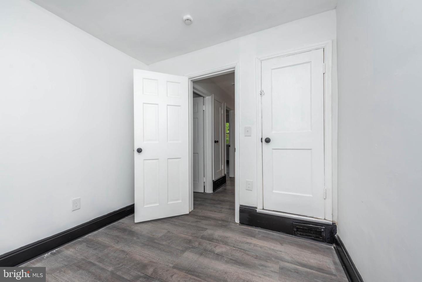 2727 Ellicott Dr Property Photo 17