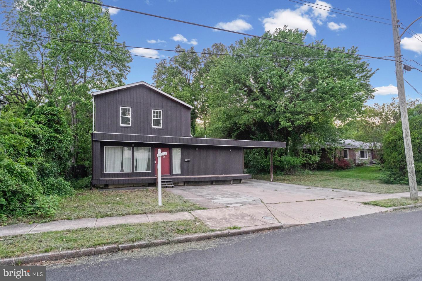 6314 BROOK AVE Property Photo 1