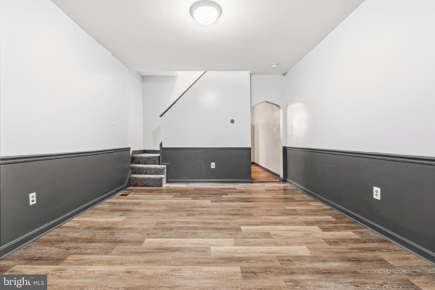 2732 Baker St Property Photo 6