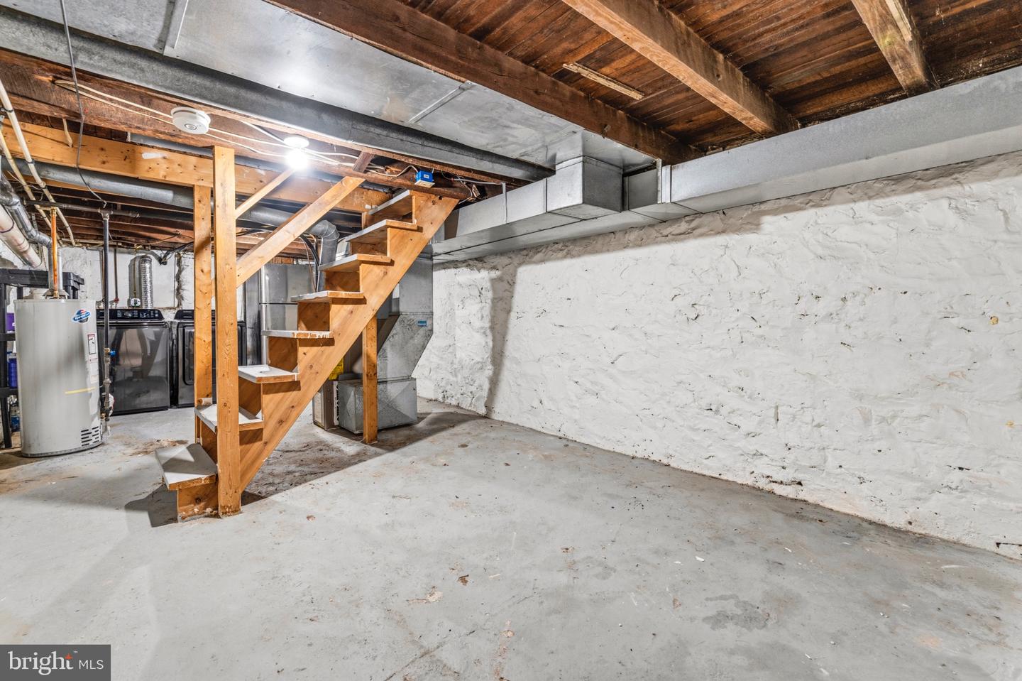 2732 Baker St Property Photo 23