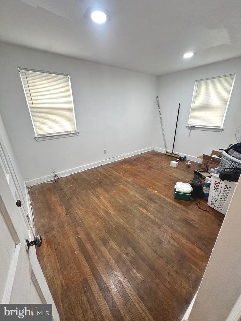 4020 Mortimer Ave Property Photo 23