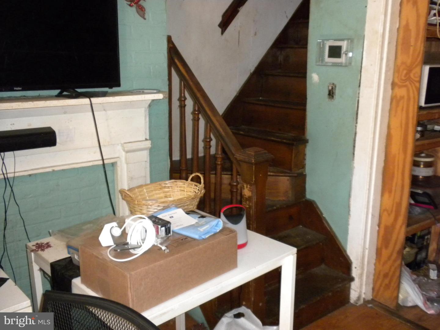 108 S Carey St Property Photo 3