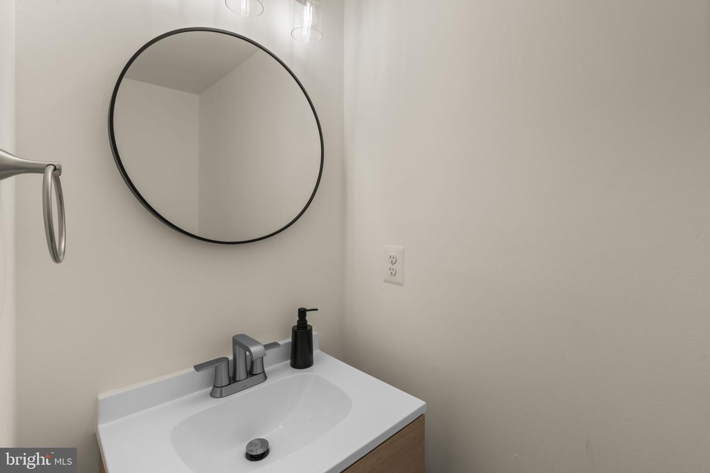 3127 Elliott St Property Photo 19