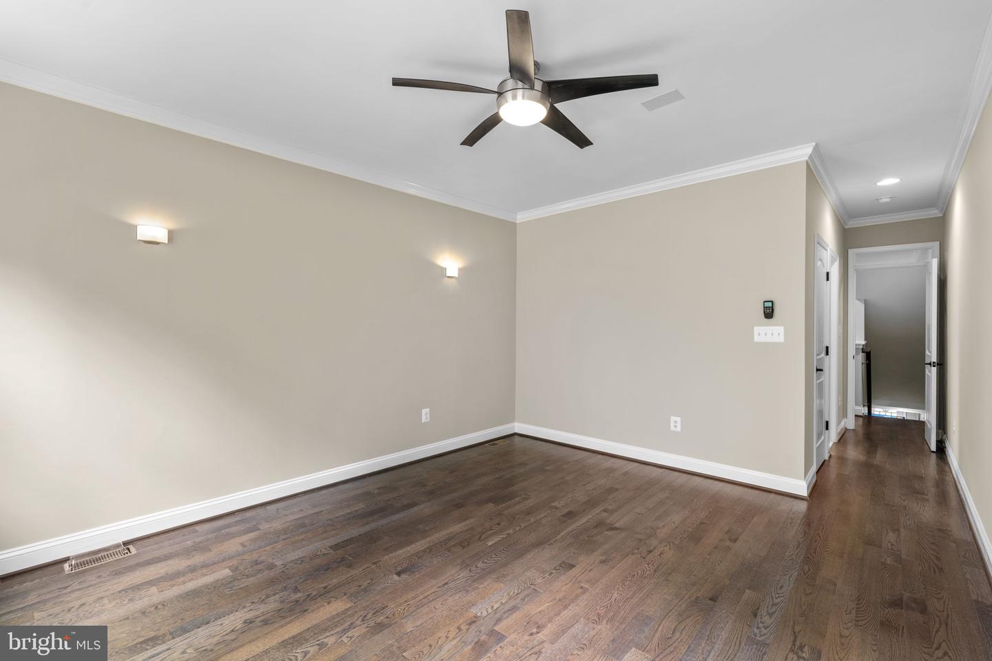 3127 Elliott St Property Photo 24
