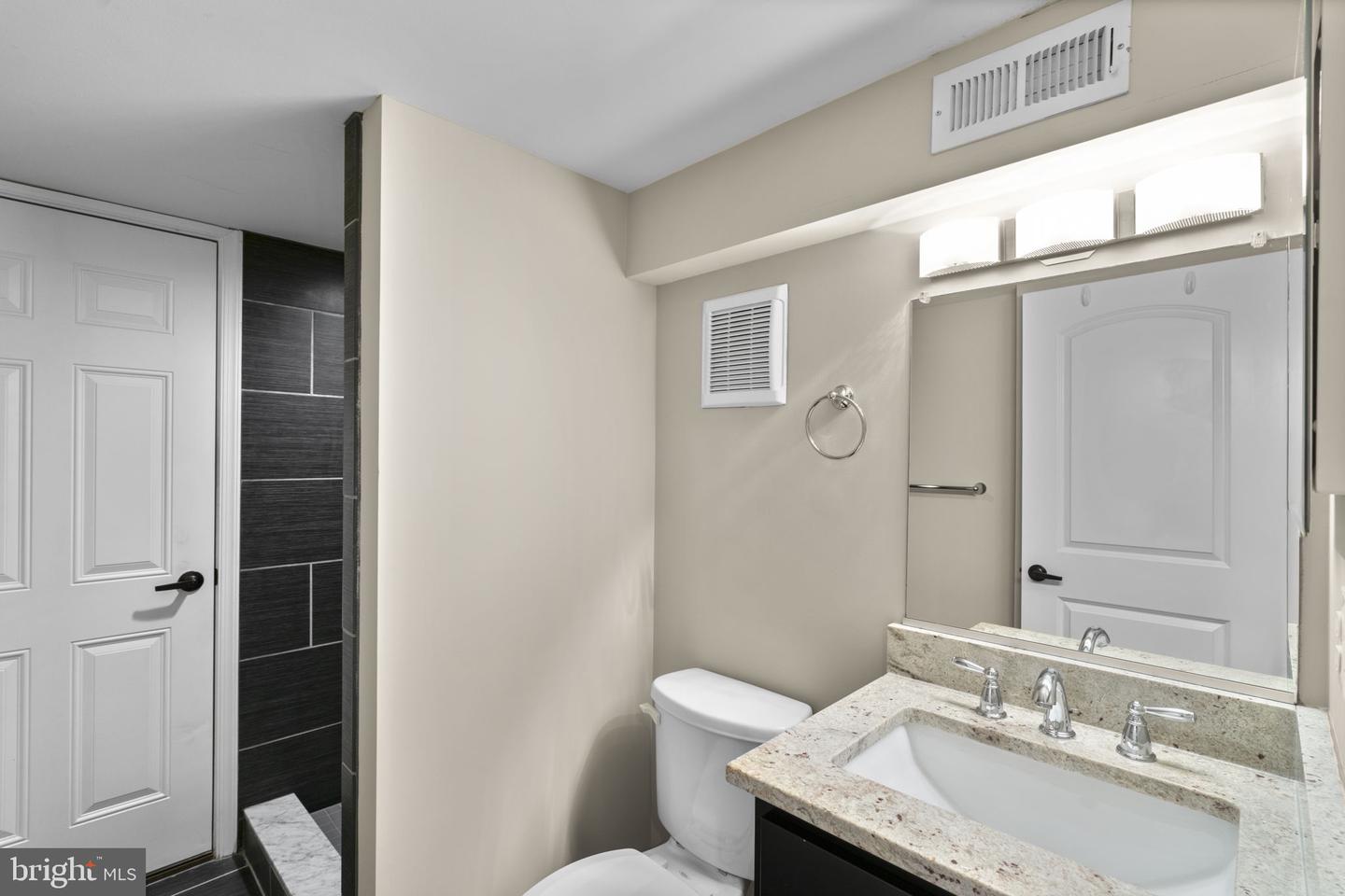 3127 Elliott St Property Photo 37