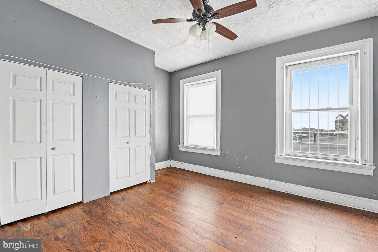 1313 W Fayette St Property Photo 10
