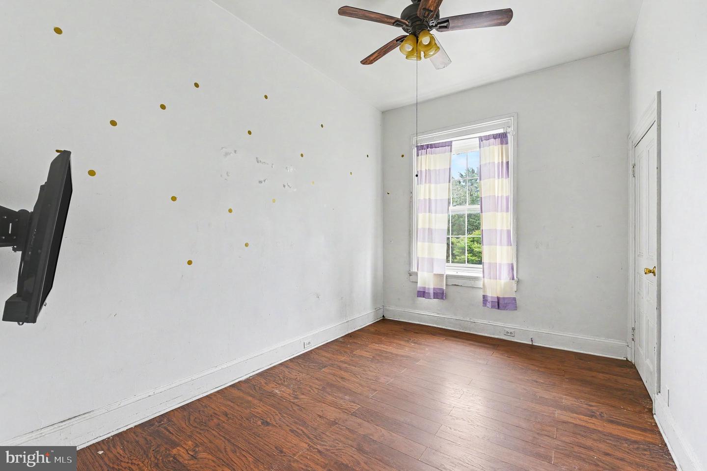 1313 W Fayette St Property Photo 11