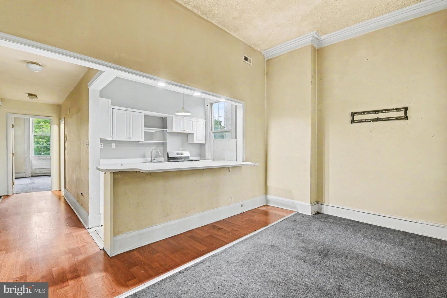 1313 W Fayette St Property Photo 22