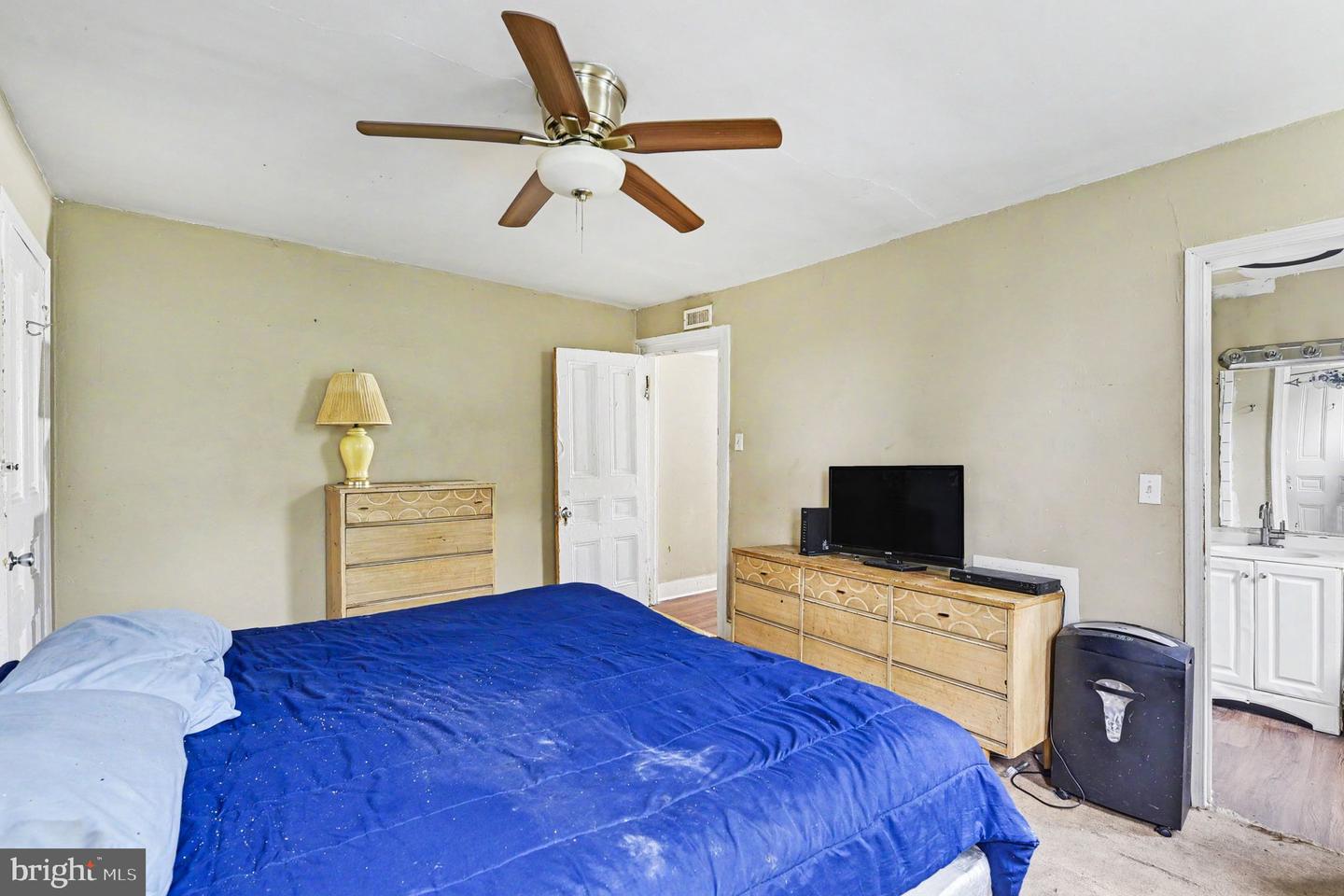 1313 W Fayette St Property Photo 34