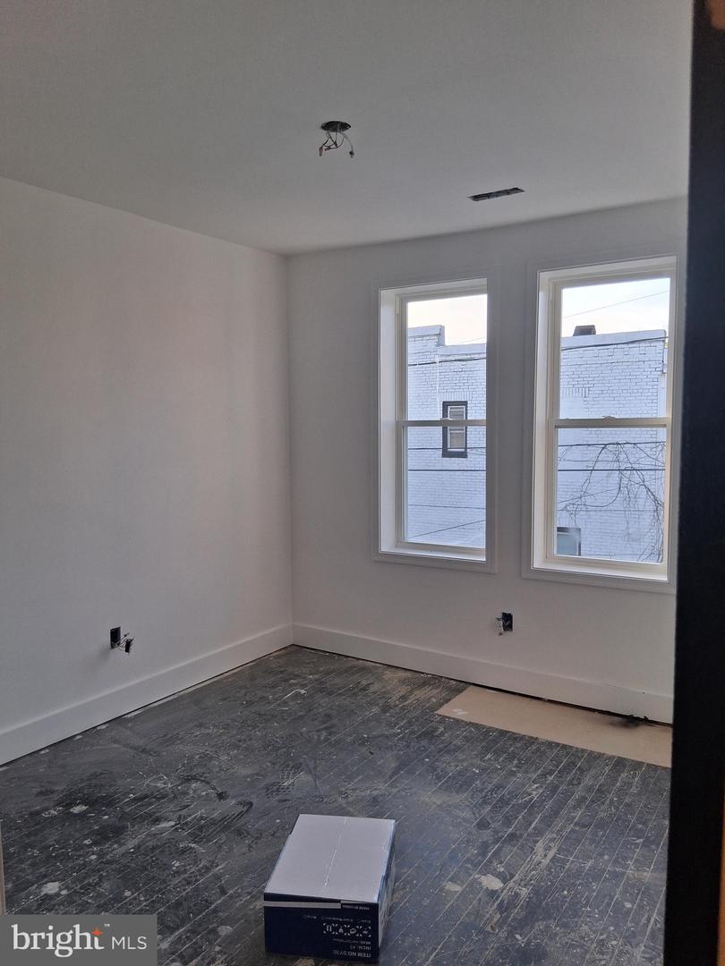 2926 Oakley Ave Property Photo 21