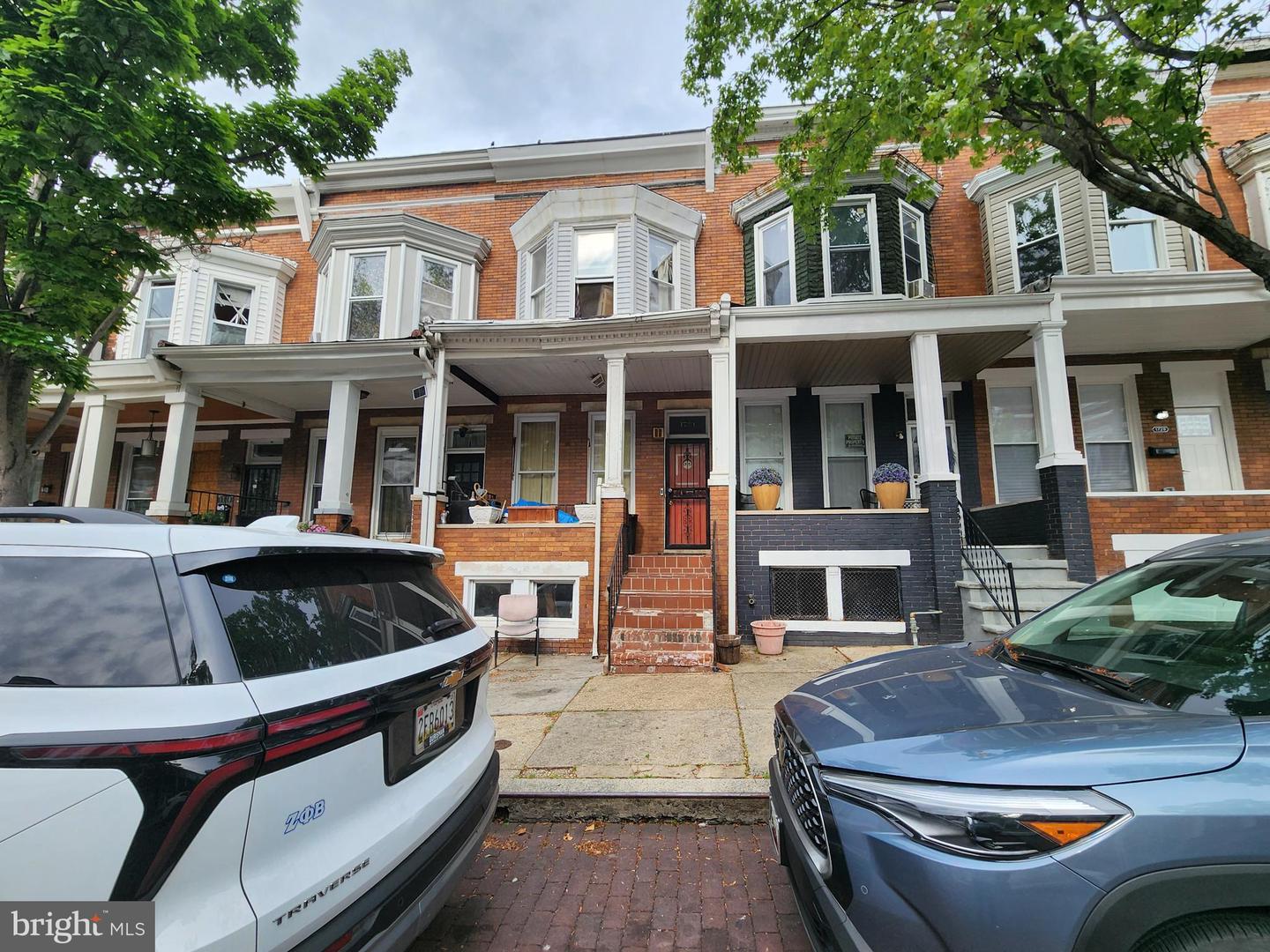 1724 Ruxton Ave Property Photo 1