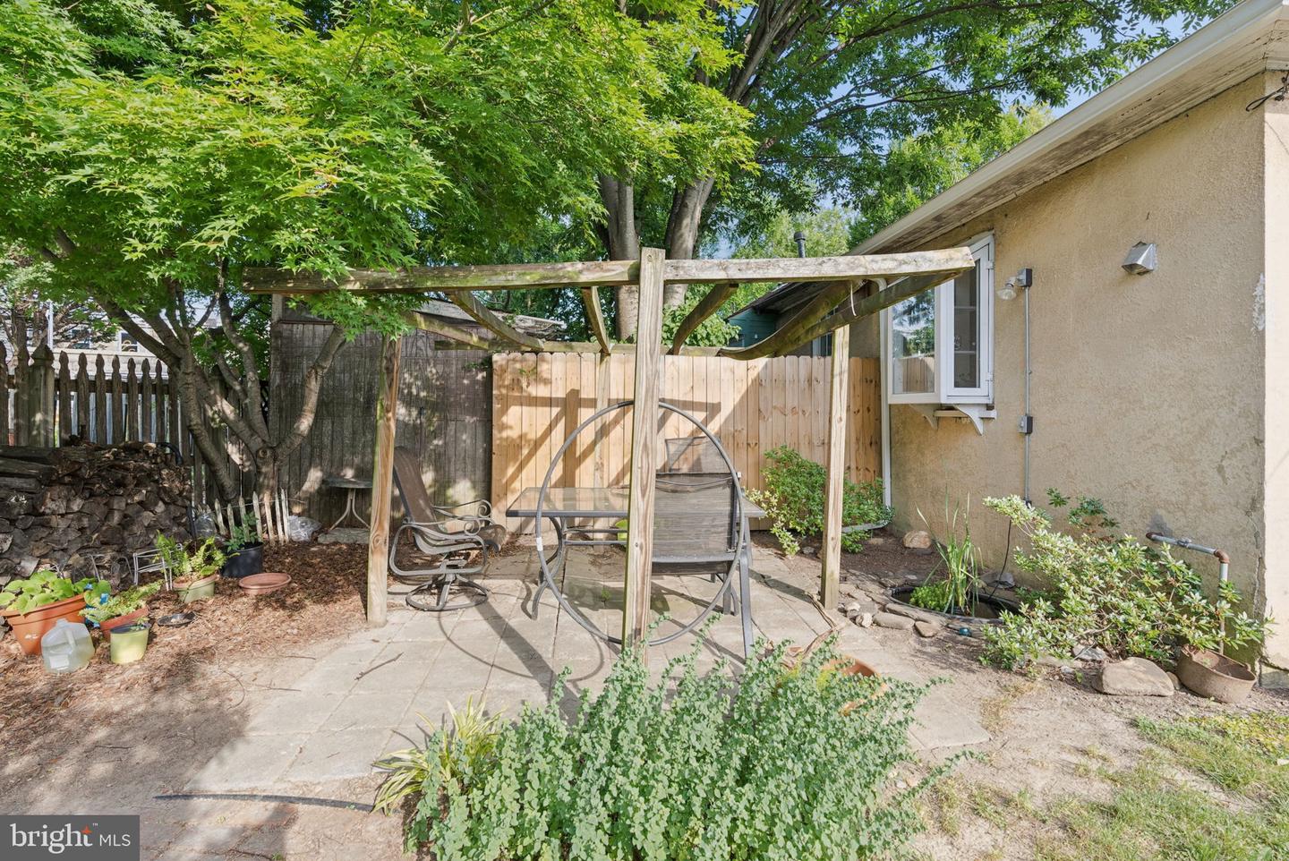 710 Puritan St Property Photo 43