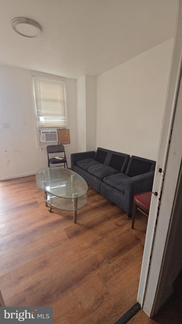 1828 Wilhelm St Property Photo 6